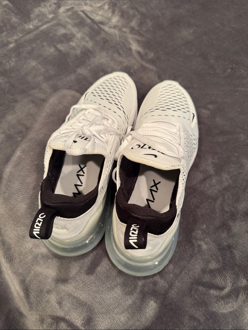 Nike Air Max 270 White Black Athletic Shoes - Picture 4 of 6